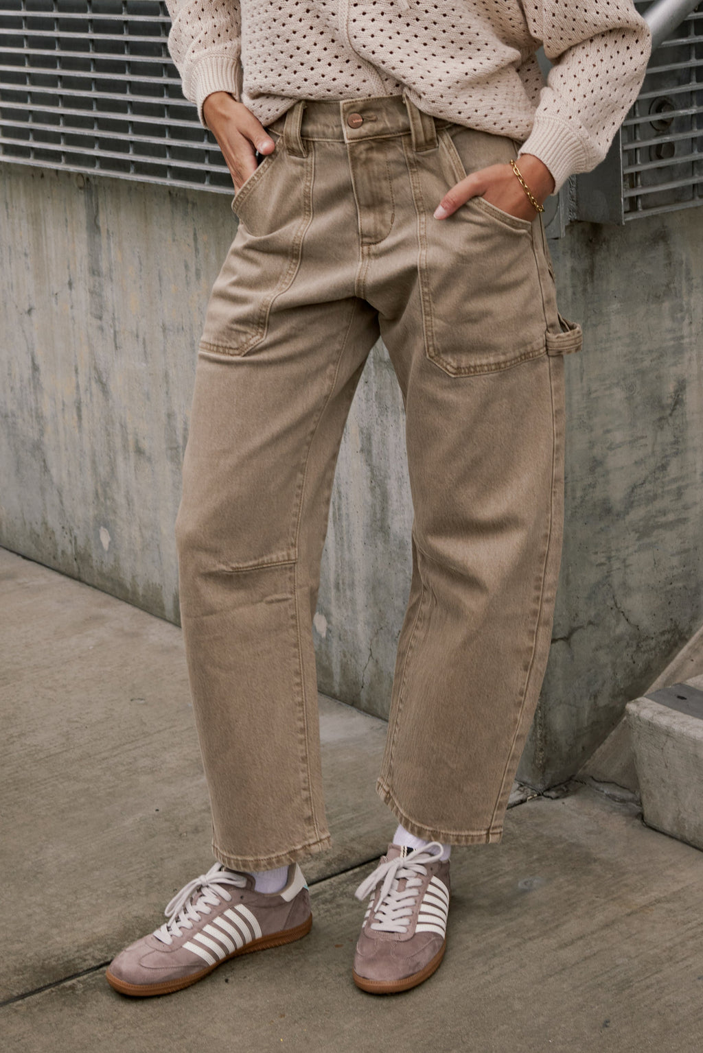 Scottie Barrel Jeans in Tan