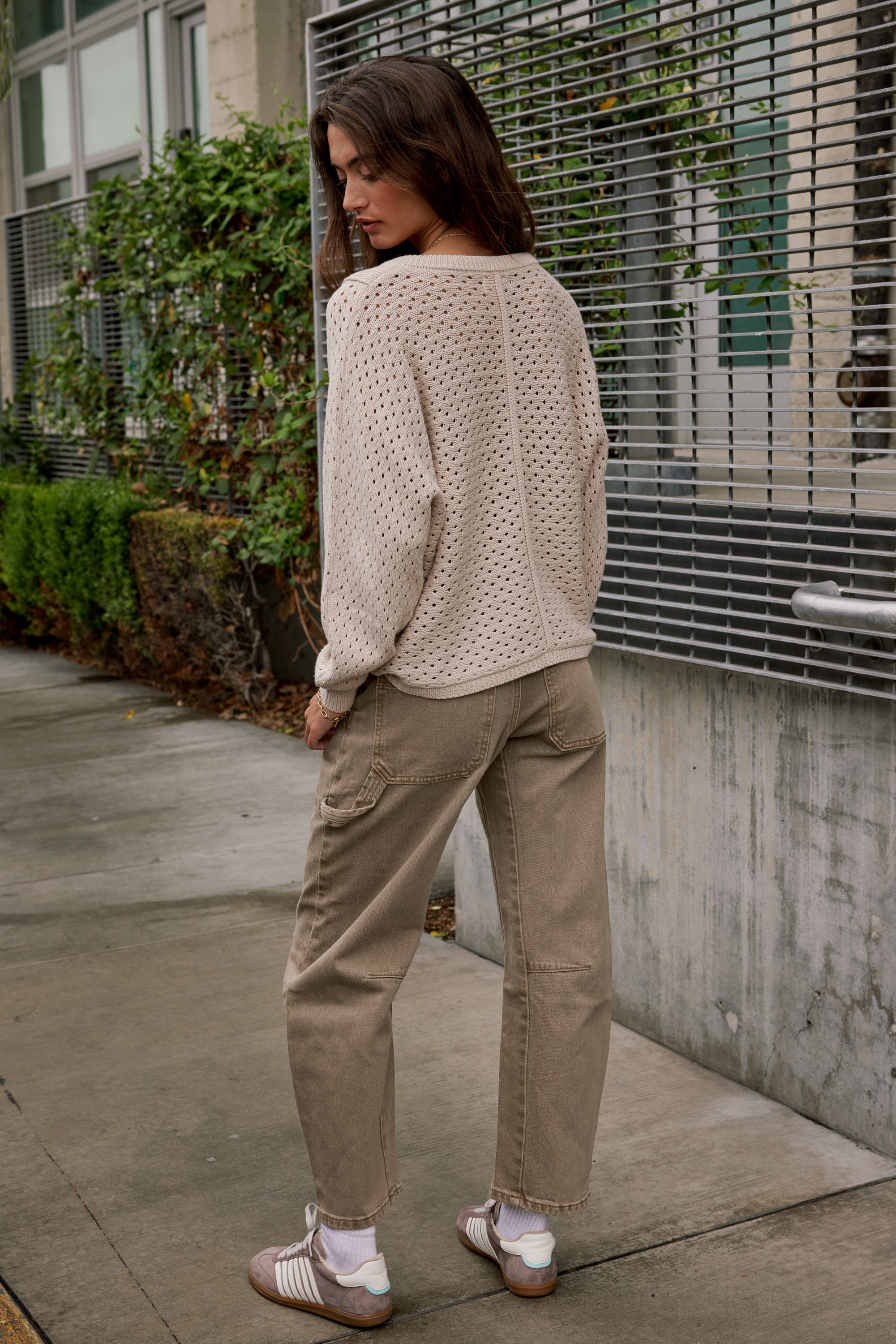 Scottie Barrel Jeans in Tan