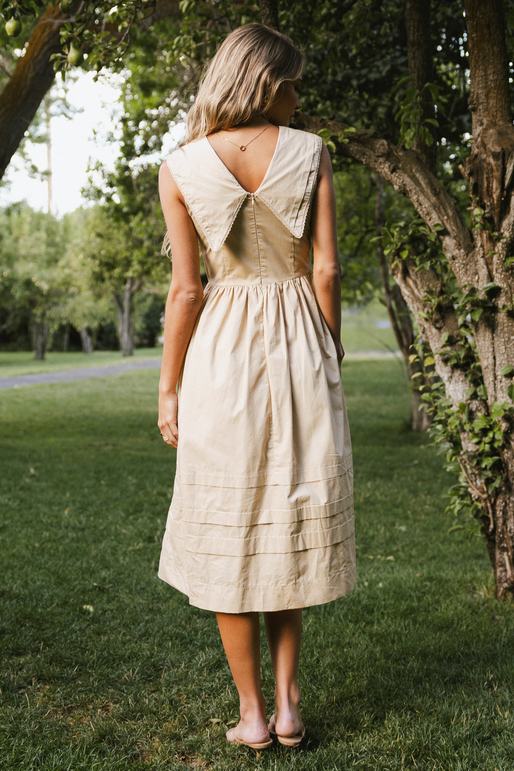 Louie Collared Midi Dress in Taupe