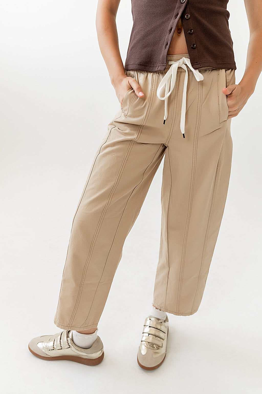 Khai Cropped Pants in Tan