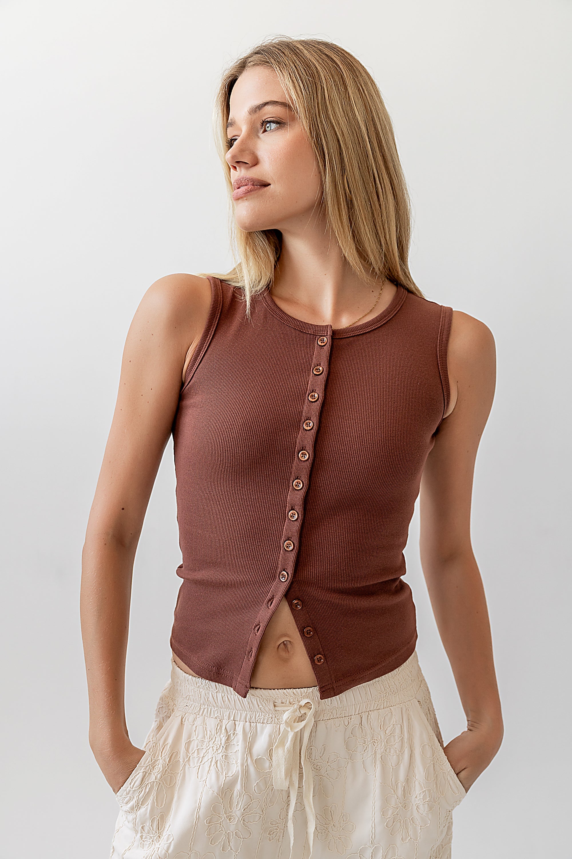 Lucas Button Up Tank Top in Red-Brown