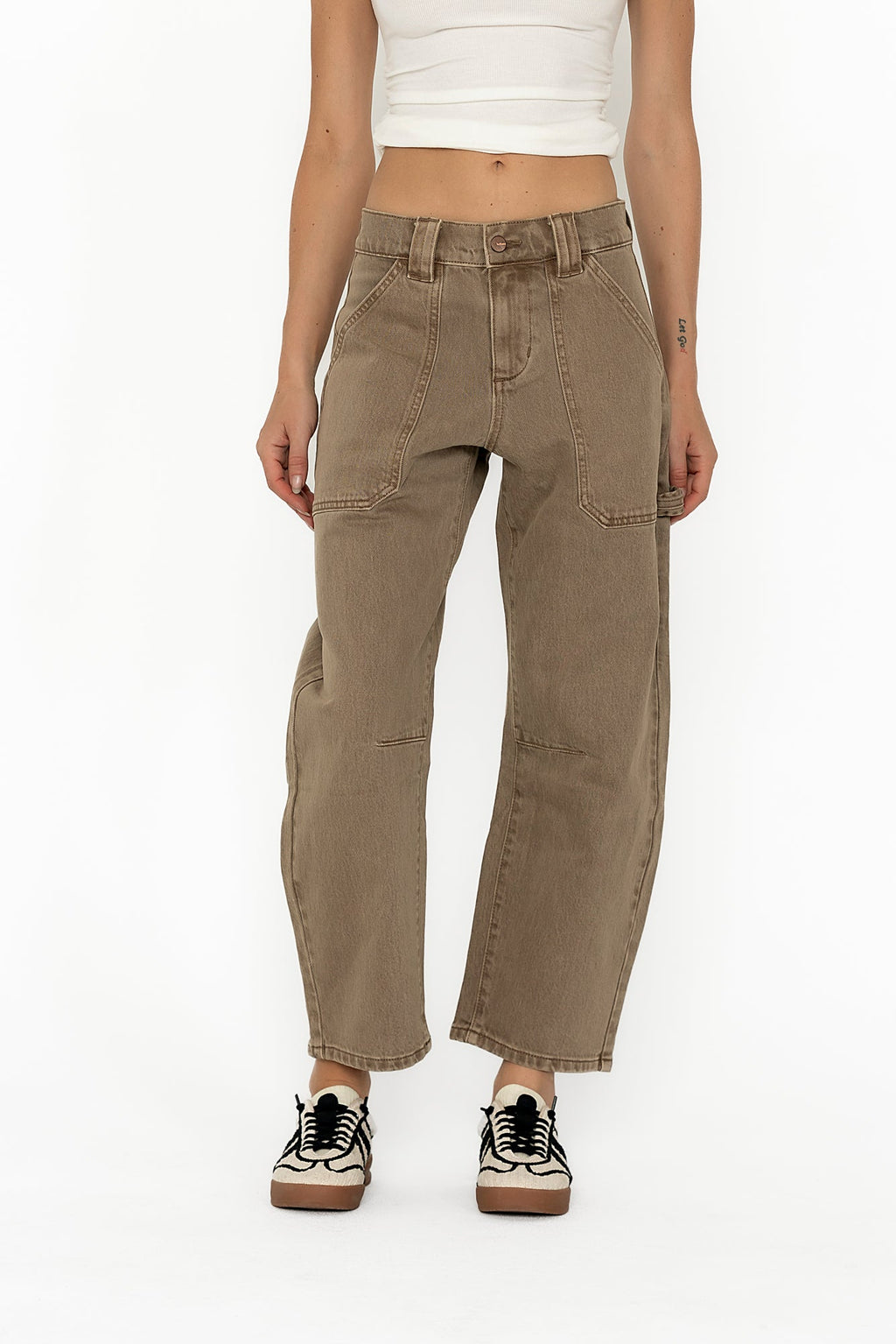 Scottie Barrel Jeans in Tan