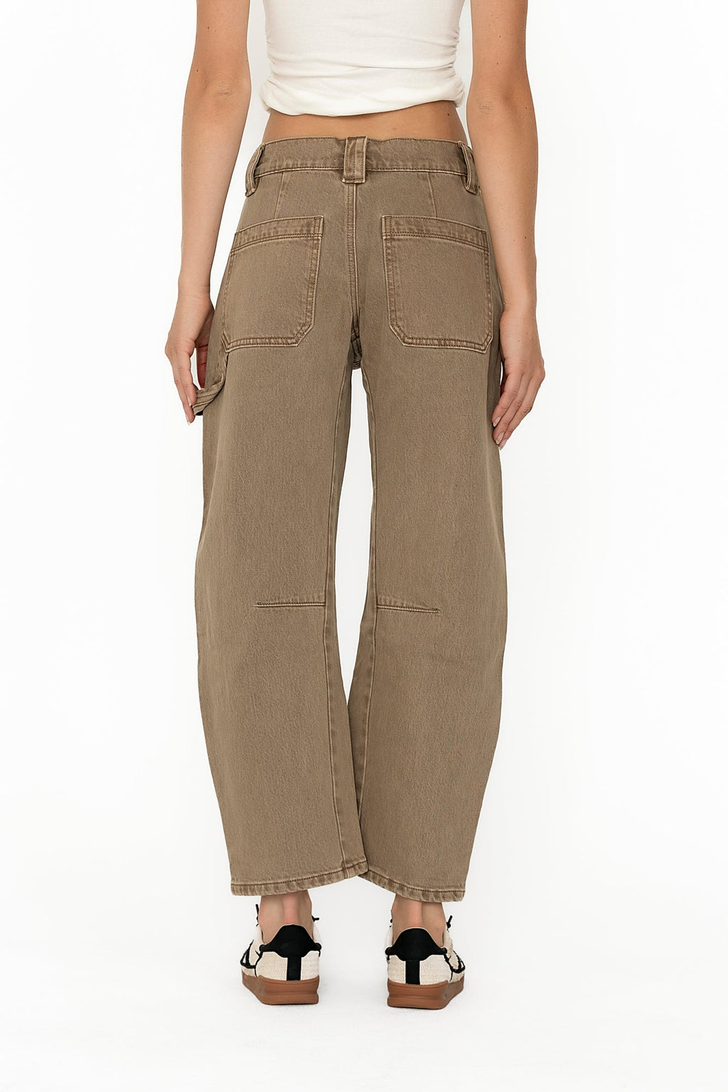 Scottie Barrel Jeans in Tan